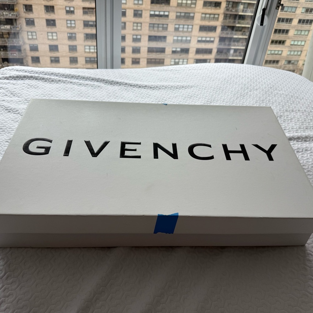 Givenchy ( new! ) White Boots - Picture 8 of 10